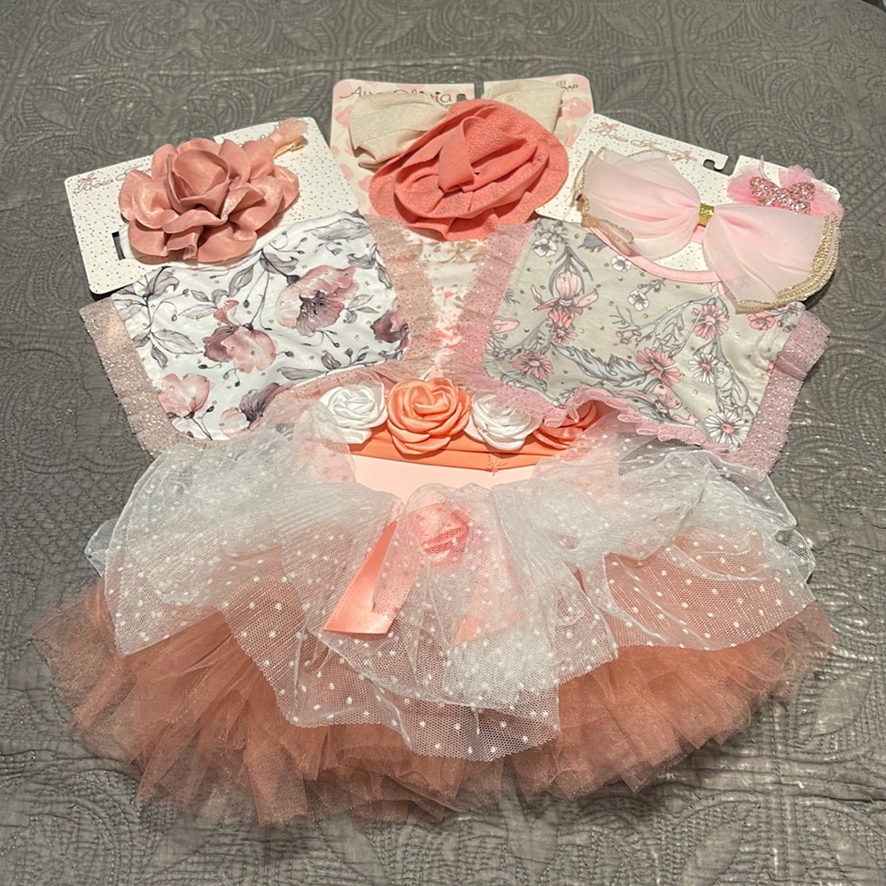 BeBe baby tutu and headband set & 3 headband and bib set’s